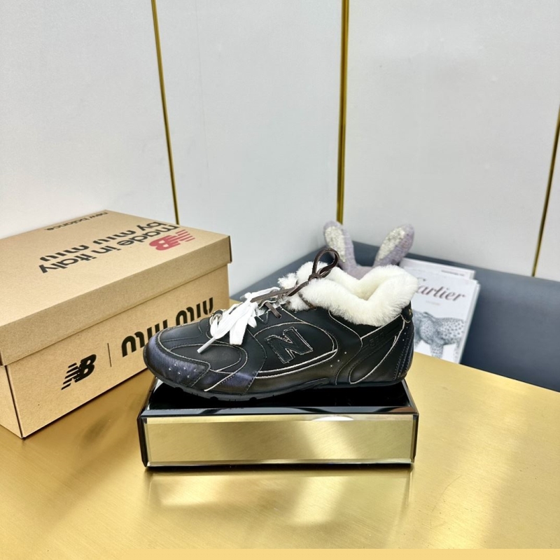 Miu Miu Casual Shoes